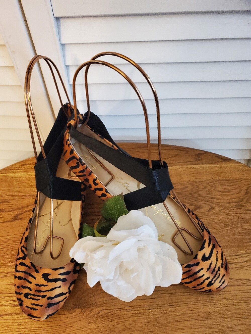 Jessica Simpson "Mandayss" Animal Print Ballet Flats Ankle Straps, Size 6.5 M